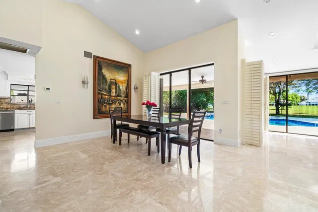 Bocaire Country Club Residence photo 18