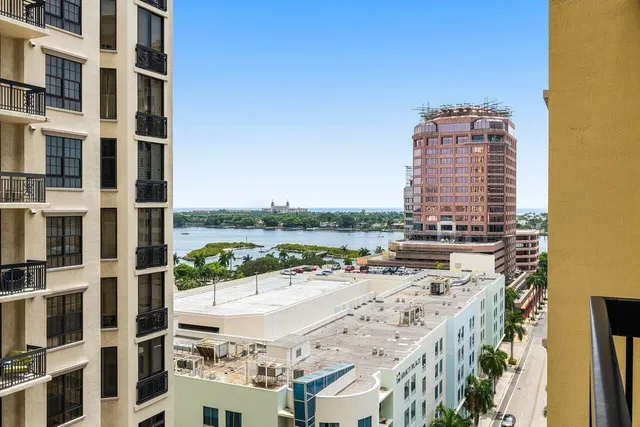 One City Plaza Unit 1012 photo 27