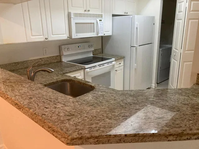 Unit 103 photo 29