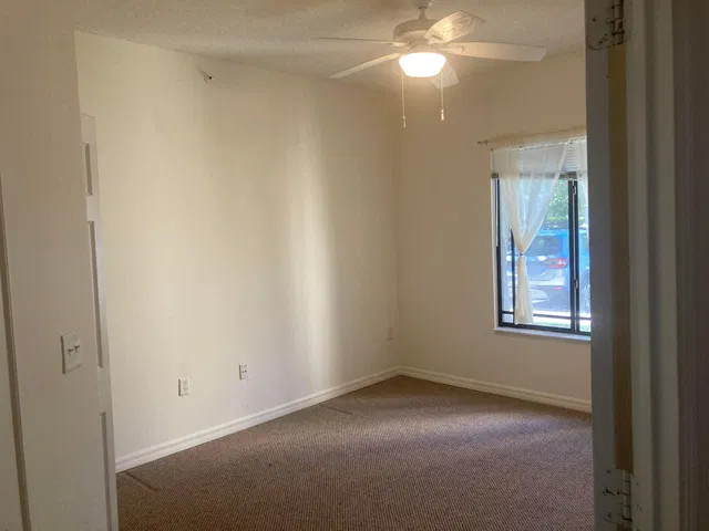 Unit 103 photo 32