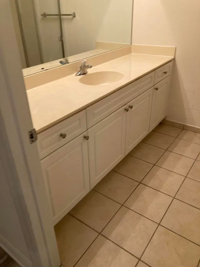 Unit 103 photo 49
