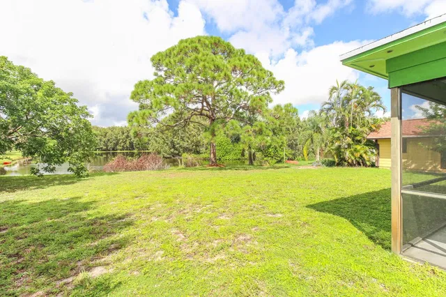 Residence photo 6