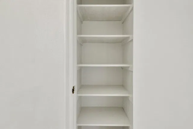 Residence photo 25
