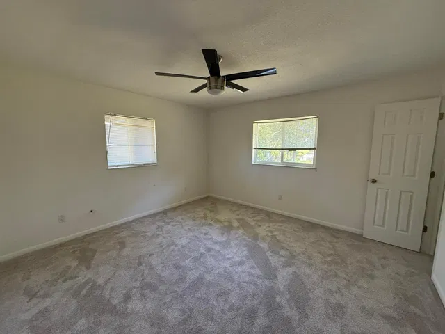 Residence photo 53