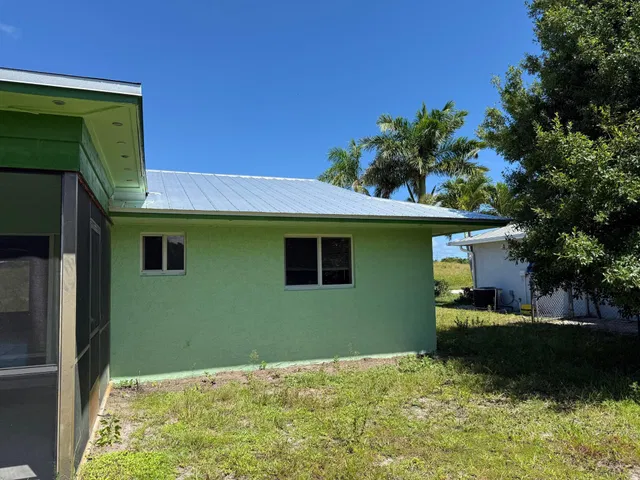 Residence photo 61
