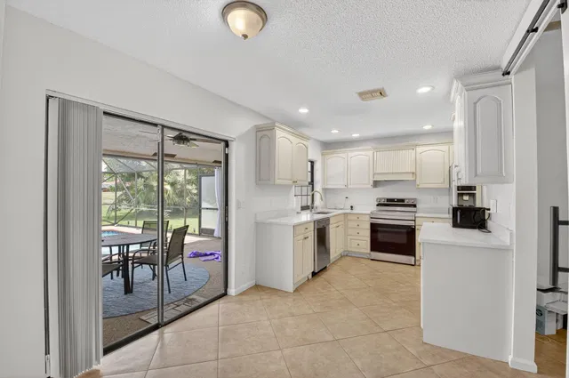 Boca Isles Residence photo 15