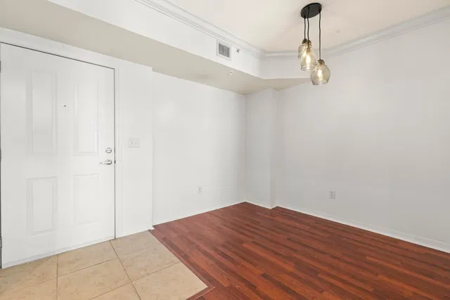 The Prado Unit 535 photo 2
