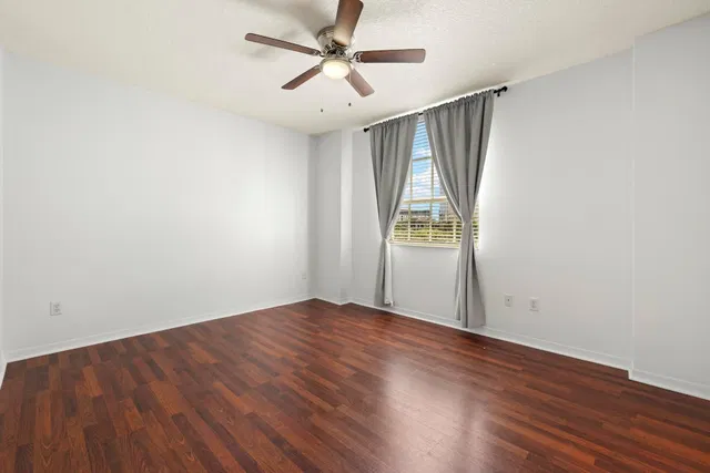 The Prado Unit 535 photo 8