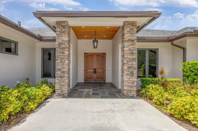 Residence photo 2