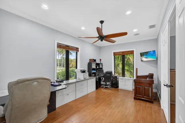 Residence photo 27