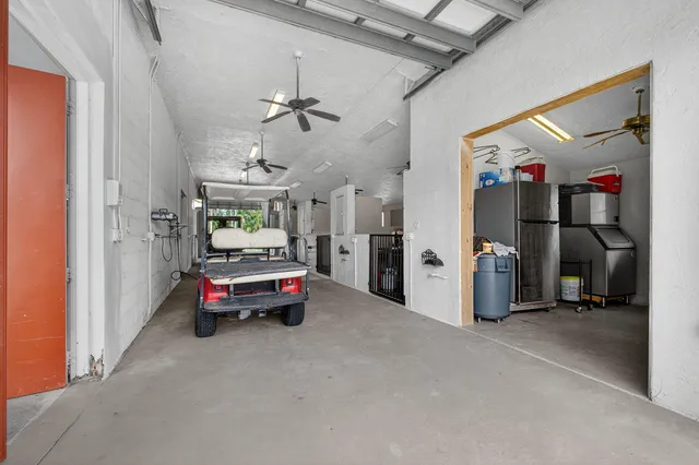 Residence photo 49