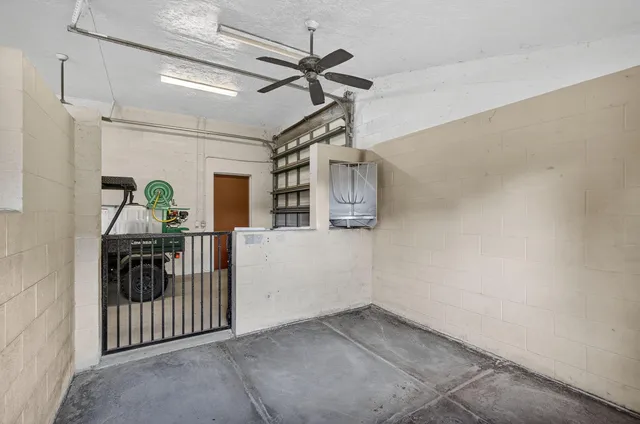 Residence photo 50