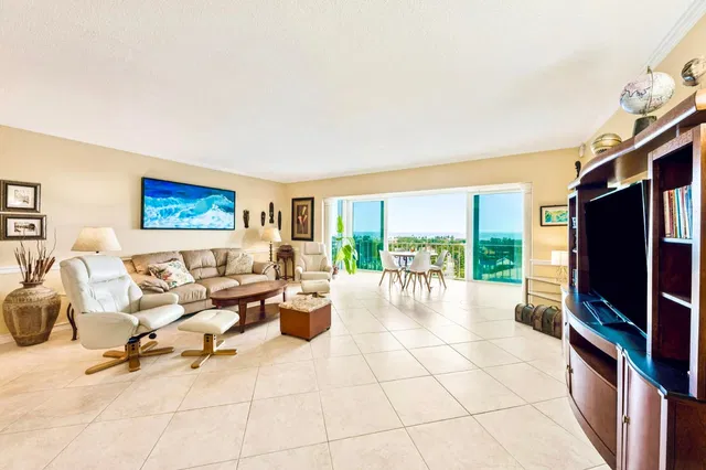 Downtown Delray Beach Unit 11d photo 5
