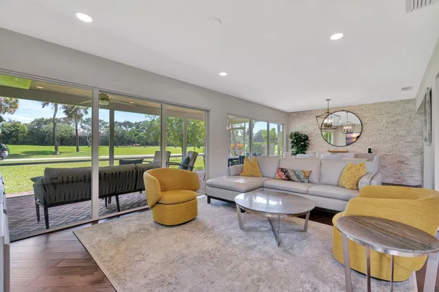 Eastpointe Country Club Residence photo 31