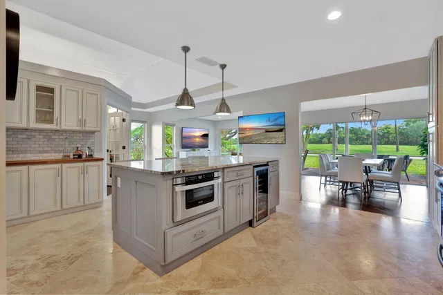 Eastpointe Country Club Residence photo 35