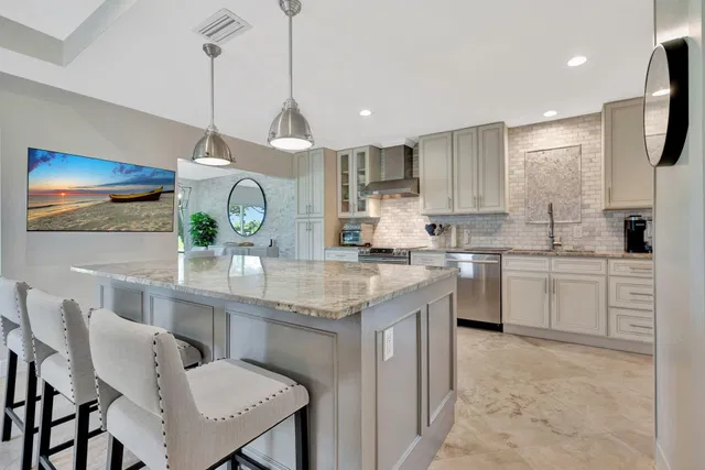 Eastpointe Country Club Residence photo 37