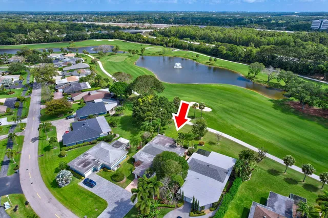 Eastpointe Country Club Residence photo 44