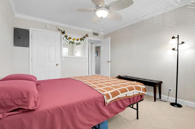 Unit 409 photo 26