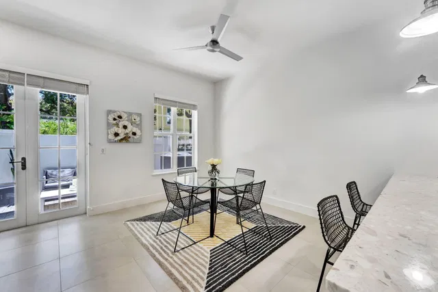 Palm Trail Delray Beach Residence photo 9