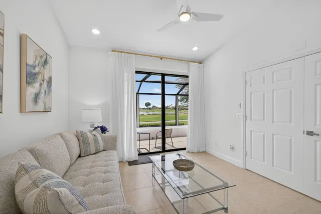 PGA National Palm Beach Gardens Residence photo 32