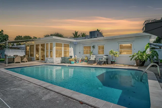 SoSo West Palm Beach Residence photo 2