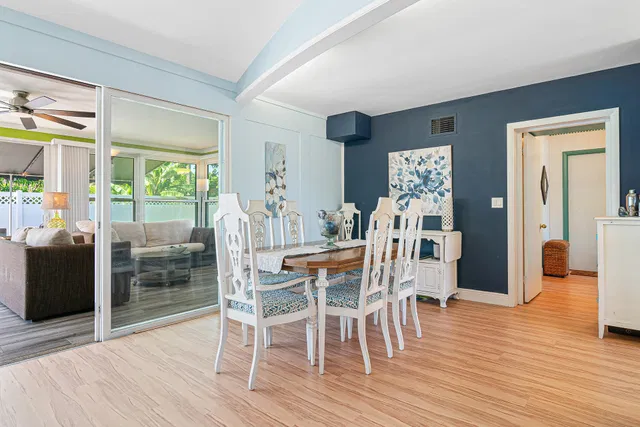 SoSo West Palm Beach Residence photo 9