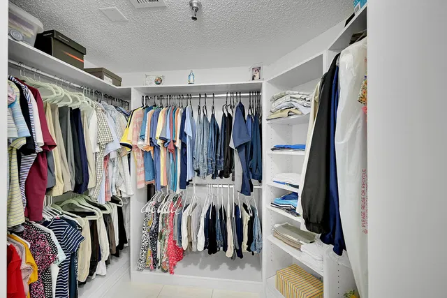  Unit 1304 photo 18