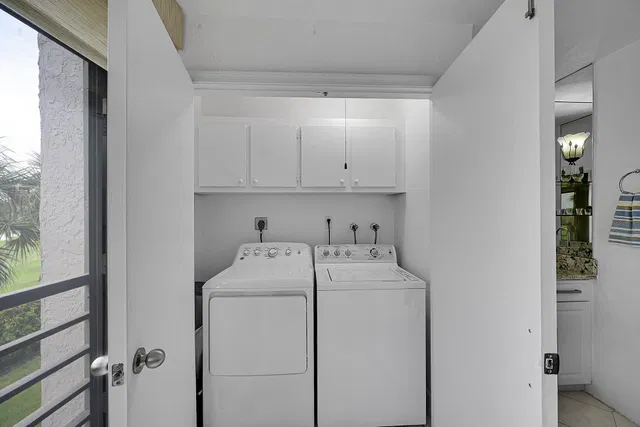  Unit 1304 photo 30