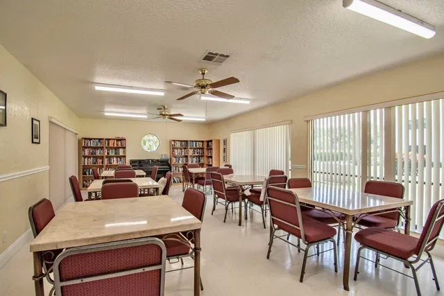  Unit 1304 photo 33