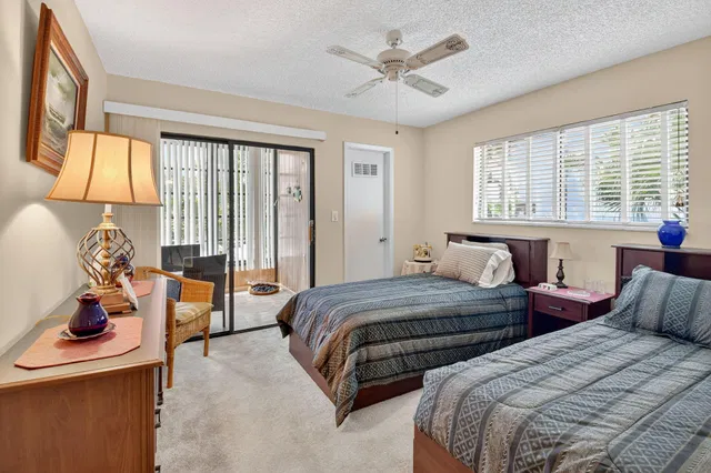 Unit 136 photo 15