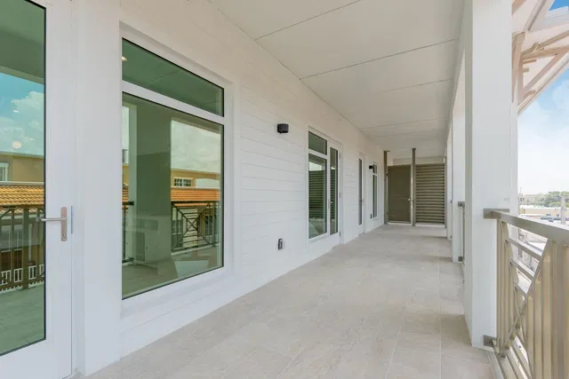  Unit 410 photo 10