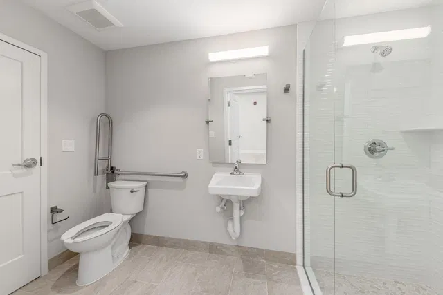 Unit 210 photo 10