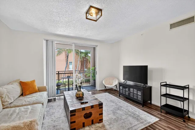  Unit 206 photo 16
