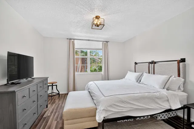  Unit 206 photo 29