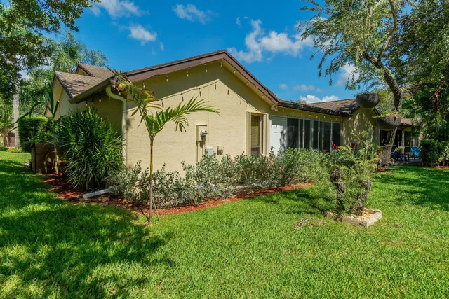 Residence photo 36