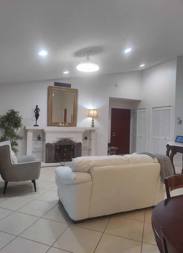 Residence photo 41