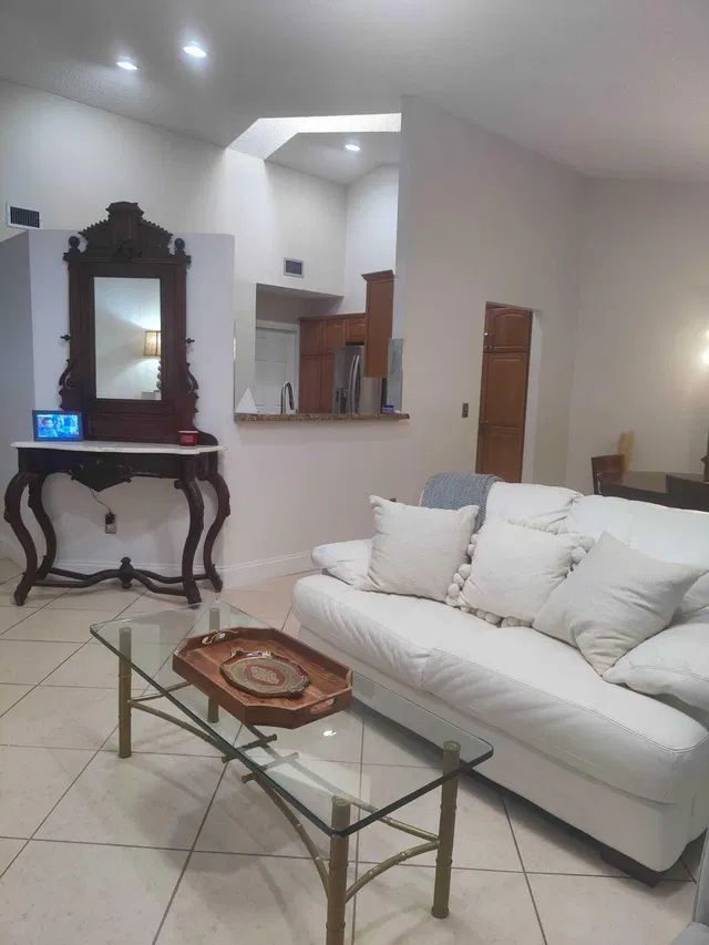 Residence photo 45