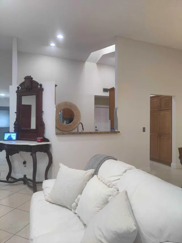 Residence photo 47