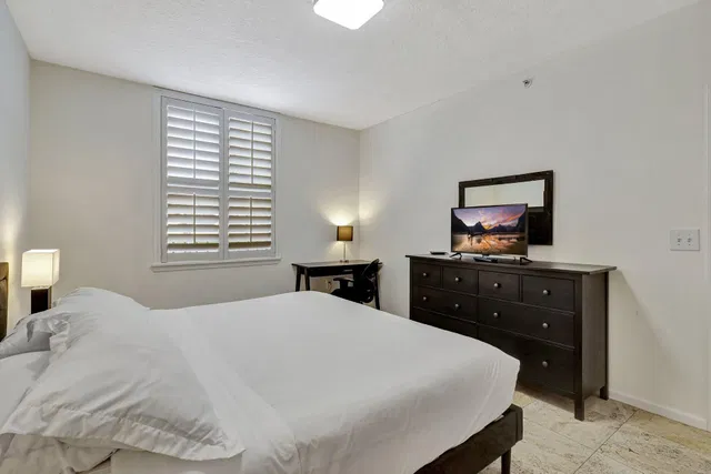 Downtown West Palm Beach Unit 105 photo 14