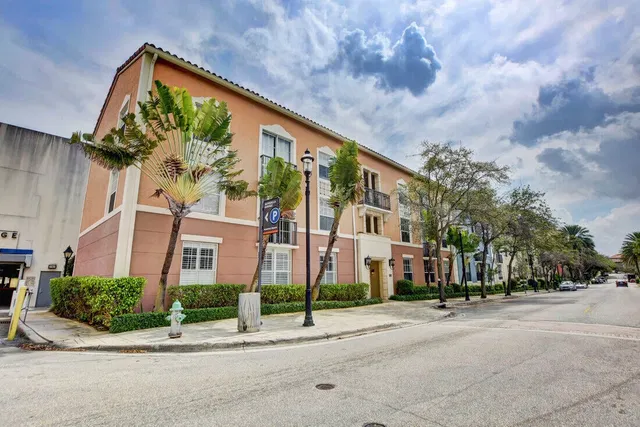 Downtown West Palm Beach Unit 105 photo 23