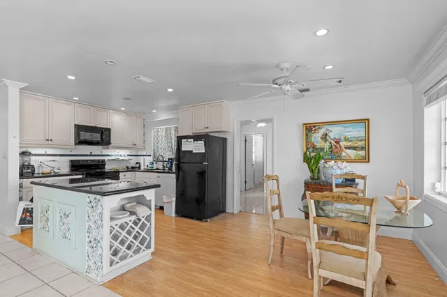 Old Northwood Residence photo 13