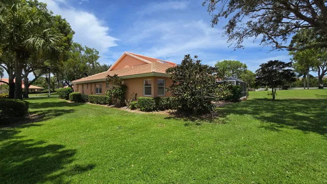 Residence photo 12