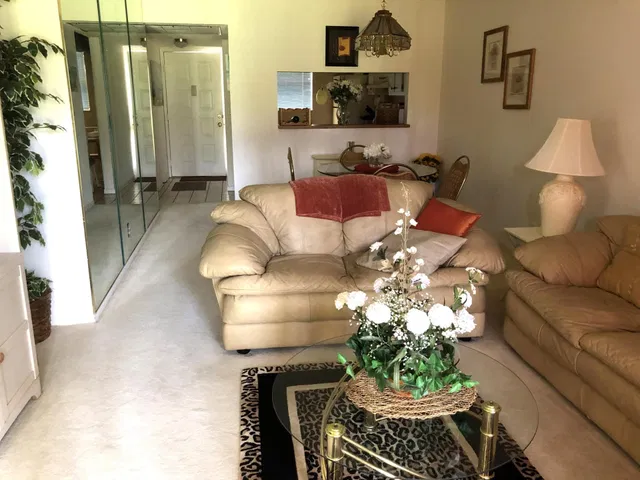 Unit 104 photo 6