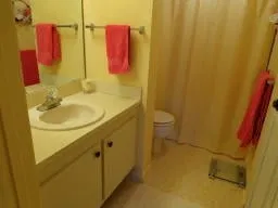 Unit 104 photo 9