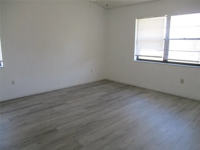  Unit 406 photo 14