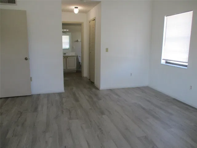  Unit 406 photo 15