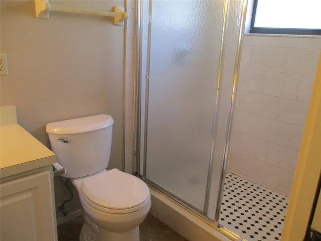  Unit 406 photo 17