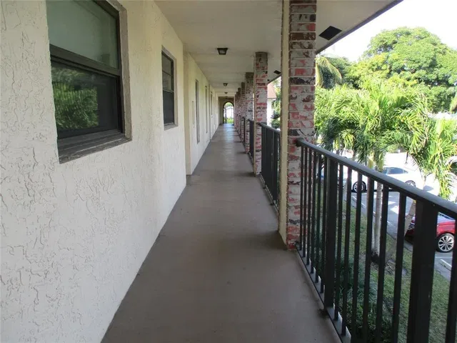  Unit 406 photo 25