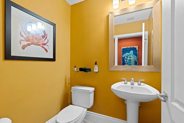 One City Plaza Unit 228 photo 3