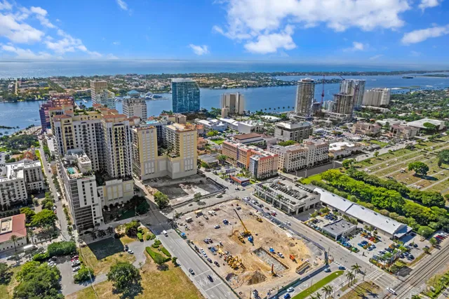 One City Plaza Unit 228 photo 29